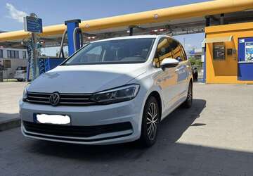 VW Touran 148.000 km 15.999 &euro; Rosenheim 83026