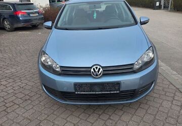 VW Golf 231.000 km 2.650 &euro; Rosenheim 83026