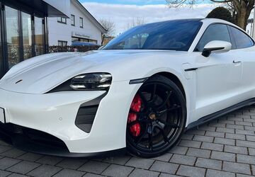 Porsche Taycan 63.000 km 72.490 &euro; Raubling 83064