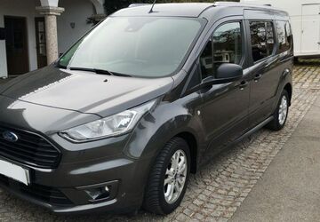 Ford Tourneo Connect 158.000 km 14.299 &euro; Tuntenhausen 83104