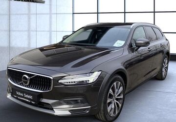 Volvo V90 Cross Country 134.690 km 32.990 &euro; Kolbermoor 83059