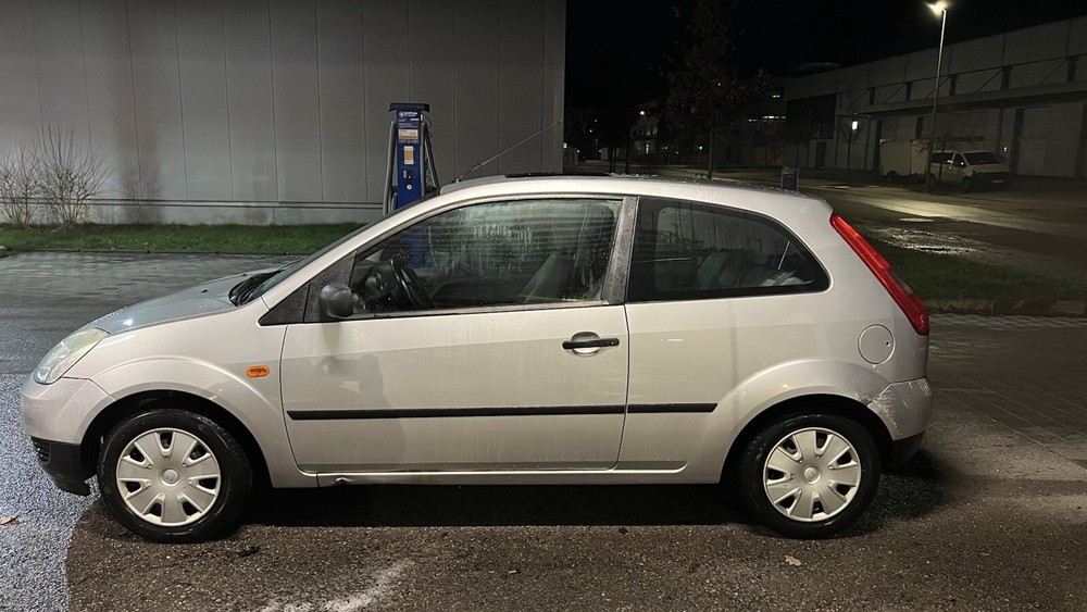 Ford Fiesta 165.000 km 2.400 &euro; Rosenheim 83013
