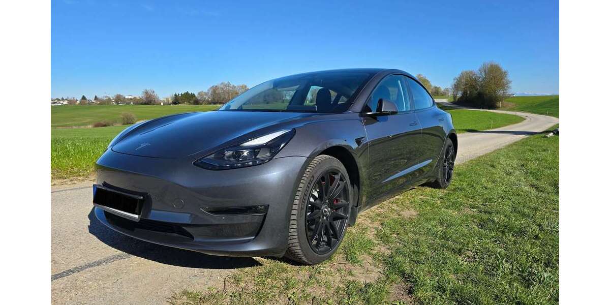 Tesla Model 3 38.600 km 34.900 &euro; Ebersberg, St 85560